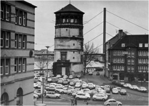 Burgplatz: Wandlung der Verkehrsträger und Infrastruktur 1975