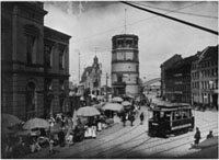 Burgplatz: Wandlung der Verkehrsträger und Infrastruktur 1910